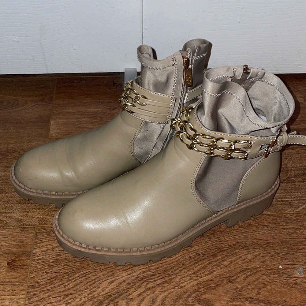 Tan Jones New York Boots